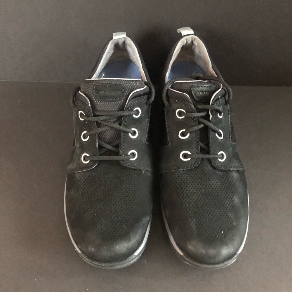 Aravon shoes